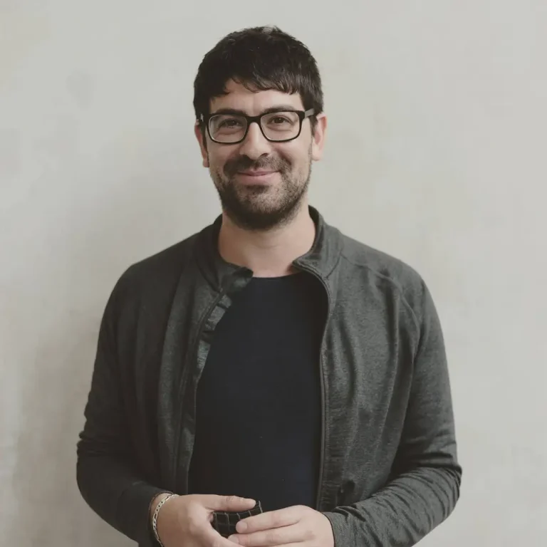 Nicolas Lowe