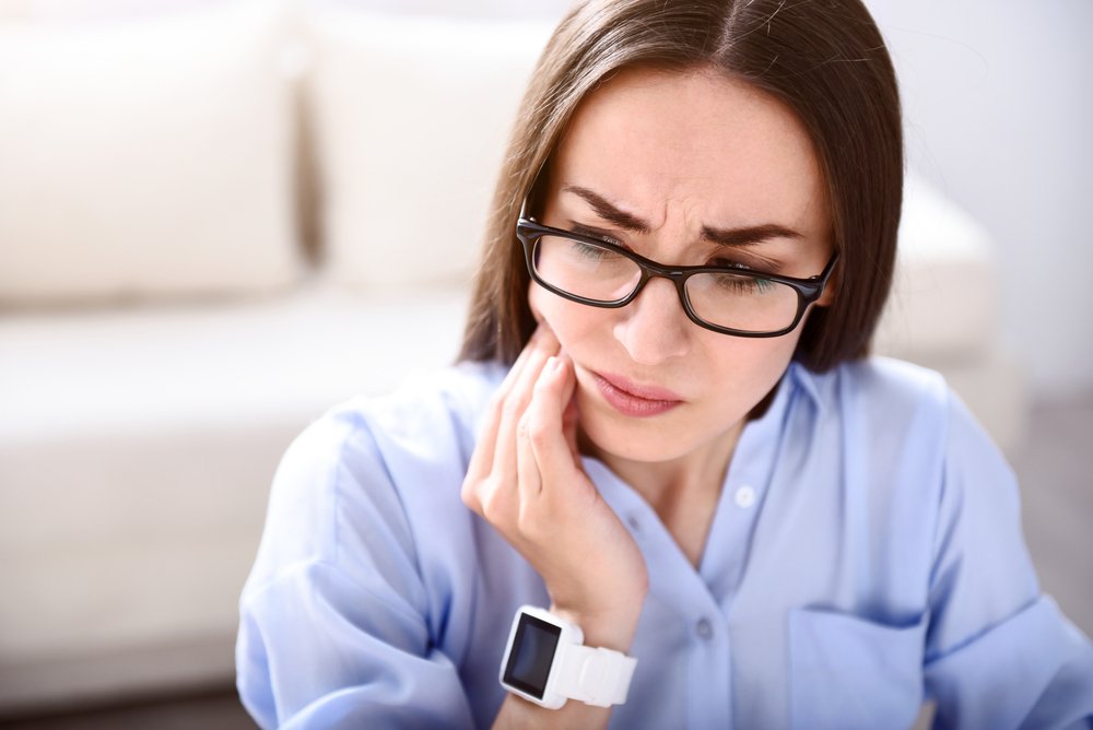 Sick,Woman,Having,A,Tooth,Ache